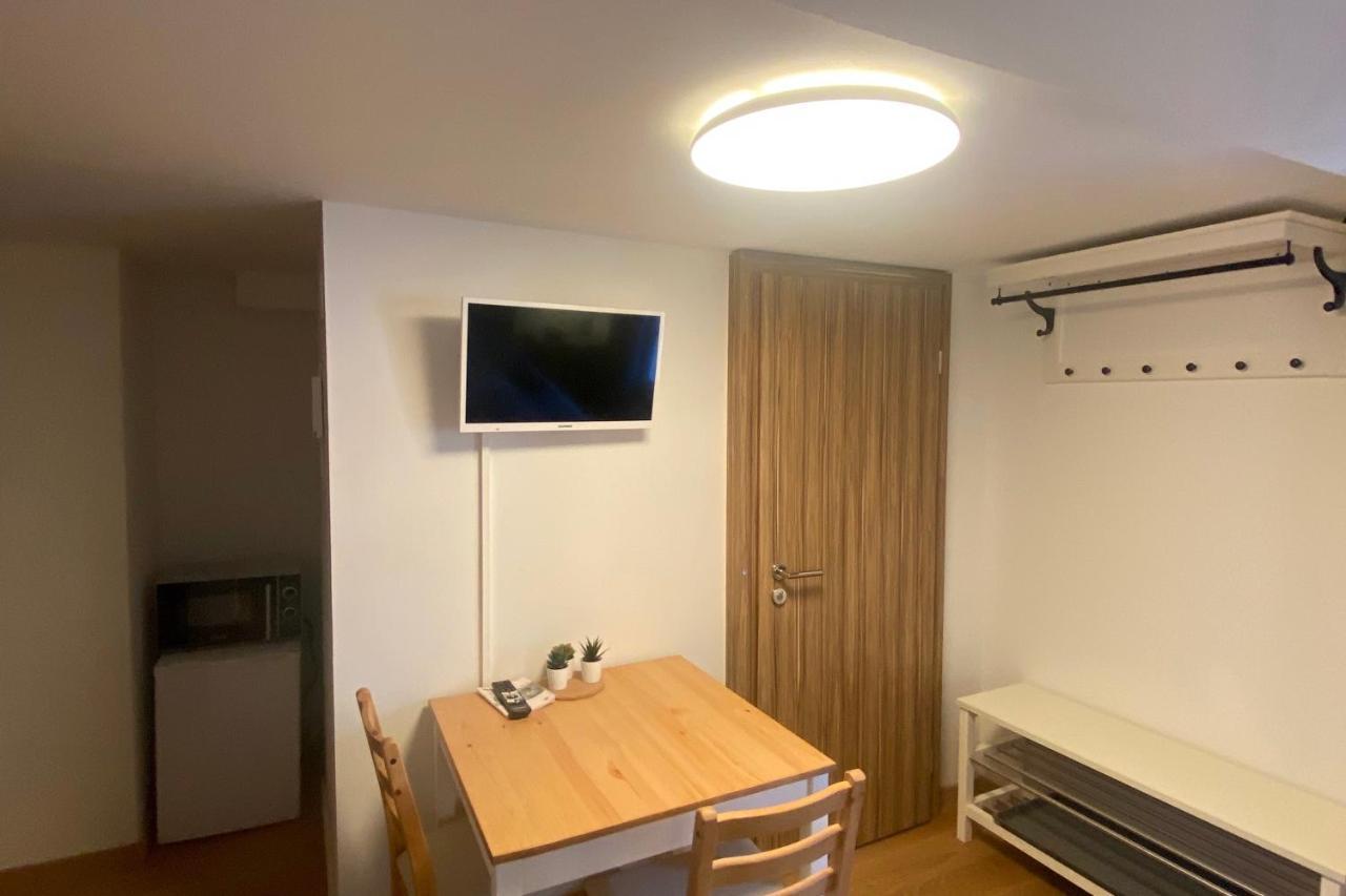 Aparthotel Roessli Self Check In 24-7 Free Parking Unterägeri Exterior foto